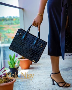 Mak Nisy - Vestido Formal de Verano Ecológico para Mujer con Logotipo Grabado y Cierre de Torniquete, Colección Made Houe 4th Avenue Prince Princess - Product Image 6