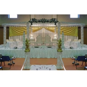 Atractivo Mandap de Cristal con Diamantes para Bodas, Mandap Decorativo de Cristal para Bodas, Mandap de Cristal Blanco para Bodas en el Reino Unido - Product Image 1