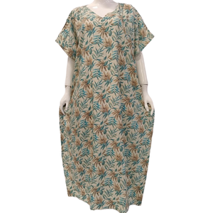 Nouvelle robe caftan modeste avec col en V doux et lisse par Chrysanta - Product Image 1