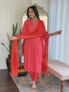 Indian Embroidery Work Stylish Ethnic Pure Muslin Fabric Kurti Pant With Beautiful Chinon Fabric Dupatta For Women Ladies Wear - Product Image 3