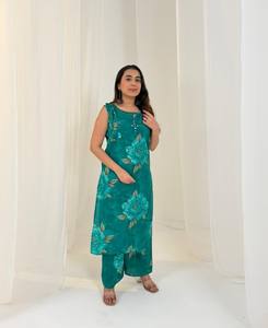 批发梵蒂冈印花布料印花库尔蒂（Kurti）时尚民族服饰，厂家直供出口价 - Product Image 4