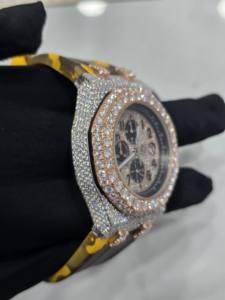 Montre analogique mécanique Miyota 41 mm, boîtier en acier inoxydable, bracelet en caoutchouc jaune et noir, cadran en cristal saphir avec fonction date automatique - Product Image 3