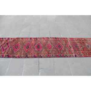 Alfombra Turca, Alfombra Vintage de 2.3x11.3 pies, Alfombra Herki Roja y Azul Degradada - Product Image 3