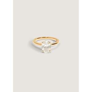 Anillo Ovalado de Diamantes Naturales Colección Elizabeth - Product Image 1
