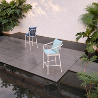 Chaise haute de bar extérieure en aluminium résistant aux UV, sans accoudoirs, pour hôtel, resort, bar de plage, mobilier OEM personnalisé