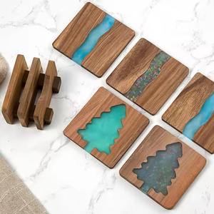 Elegante Juego de 6 Posavasos de Madera con Resina, Decoración Premium para el Hogar, Artesanía Navideña de Resina de Lujo con Estilo Amoroso - Product Image 4
