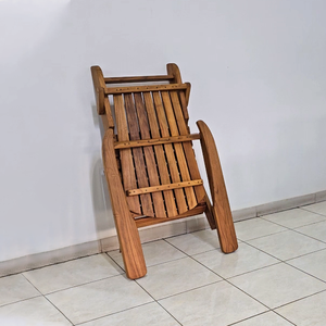 Chaise de patio pliable en teck de conception moderne en provenance d'Indonésie - Product Image 2