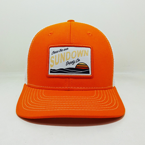 Casquette Trucker en Maille Respirante à Profil Moyen avec Patch Logo Personnalisé, Style Quotidien Jeune et Dynamique pour l'Extérieur, Fabriquée au Vietnam - Product Image 1