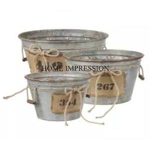 Nouveau jardinière en métal fini galvanisé pour la maison et le jardin décoratif forme personnalisée ensemble de 3 jardinières de fleurs avec manche en bois - Product Image 1