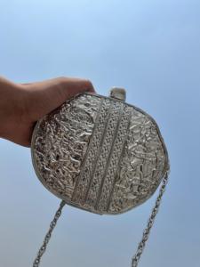 Bolso de mano de nácar de lujo vintage, bolsos de noche brillantes para novia, bolso de mano de resina a la moda, bolso de mano de metal artesanal - Product Image 4