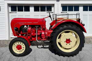 PRÊT À CONDUIRE - VÉHICULE D'OCCASION À VOLANT À GAUCHE |   Conduite à droite |   Tracteur Porsche Diesel Standard 218 de 1958 - Product Image 2