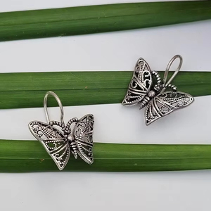Meilleures ventes de boucles d'oreilles papillon en argent de haute qualité Scintillant de haute qualité directement du fournisseur indien - Product Image 1