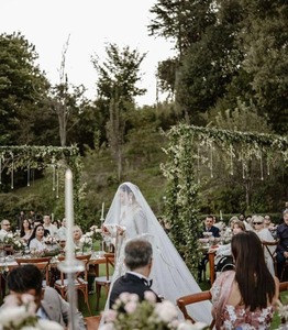 Velo de Novia Exclusivo de Alta Calidad con Tacto Suave, Velo de Novia Bordado con Encaje, Peine para Velo de Novia, Borde de Encaje Largo Estilo Catedral, Elegante - Product Image 5