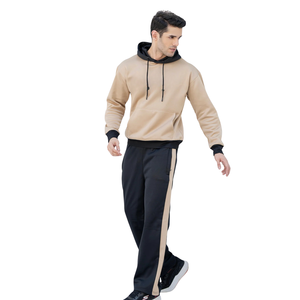 Conjunto Deportivo Premium para Hombre con Capucha y Contraste, Franja Lateral, Logotipo Personalizado, Venta al por Mayor de Fábrica, Ropa Deportiva, Ropa de Gimnasio, Traje de Entrenamiento - Product Image 1