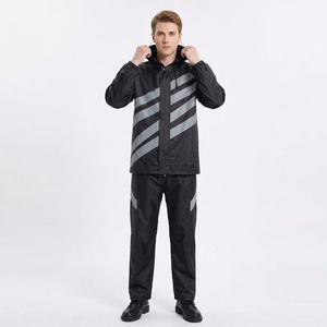 Traje de Lluvia Resistente al Agua y al Viento, con Capucha y Costuras Selladas, para Hombre, Venta al Por Mayor - Product Image 3