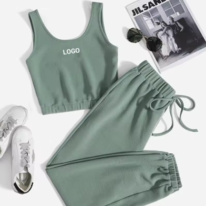 Haut court de sport de luxe pour l'automne et l'hiver Ensembles de survêtements de jogging Fabricant de survêtements personnalisés pour femmes - Product Image 2