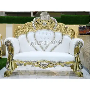 Divan de mariage en or blanc de créateur pour la scène Divan de mariage en or blanc à double cœur Causeuse de scène de mariage royal pour couple