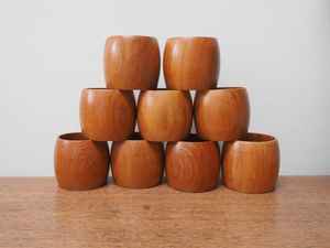 Anillos de Servilleta Modernos y Ecológicos de Resina, Metal, Madera y Vidrio, Decoraciones de Mesa Personalizables por MS Handicraft - Product Image 2