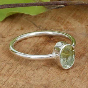 Bague en argent sterling 92.5 faite à la main avec pierre précieuse ovale en quartz rutile doré naturel 7x5mm réglage de lunette élégant et élégant - Product Image 5
