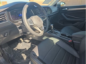 2024 Volks-wagen Jet-ta SE Automático - Product Image 5