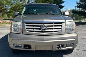 USADO LHD/RHD 2002 CAD IL LAC ESCALADE EXT - Product Image 5