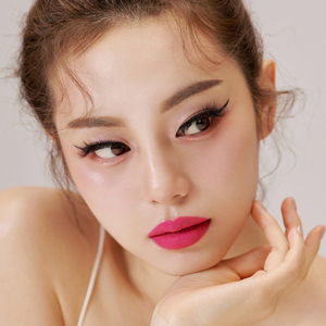 HEVVY Makeup Ultra Stay-On Metro Pink Lip Finish Coloration hydratante pour les lèvres Éclat Clair Mat Taille de voyage Ingrédients à base de plantes - Product Image 3