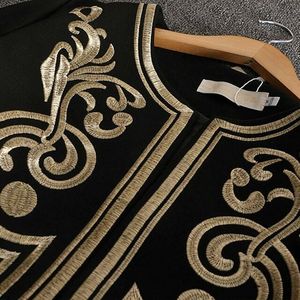 Chaqueta Bohemia para abrigo largo de alta moda hecho a mano con diseño de bordado dorado Unisex - Product Image 3