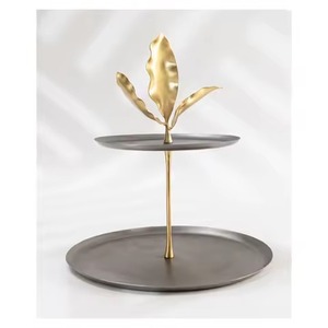 Support à gâteau rond en métal personnalisé au design élégant, écologique, fait à la main, pour mariage, anniversaire, fête, présentation de desserts - Product Image 3