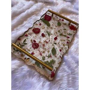 Nouveau plateau de service en résine fait main de qualité supérieure d'une seule pièce avec un design et une qualité extra premium à des tarifs très abordables - Product Image 4