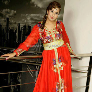 Manchette manches rouge ample Caftan avec broderie florale fantastique avec ceinture idéal pour un usage occasionnel - Product Image 1