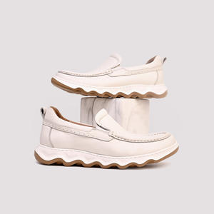 Chaussures de travail en cuir de vache durable avec doublure anti-odeur et absorption des chocs, chaussures décontractées pour hommes, chaussures de tous les jours - Product Image 1