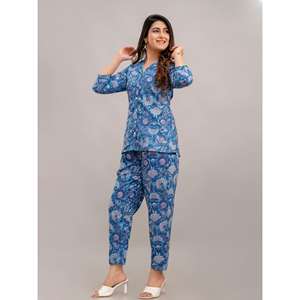 Conjunto de 2 piezas con estampado azul celta para mujer Pantalones cortos por encima de la rodilla XL Tamaño Co-ord Set - Product Image 1