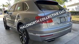 เบนท์ลีย์ เบนเทย์กา ปี 2018 มือสอง เครื่องยนต์เทอร์โบ เกียร์อัตโนมัติ เบาะหนัง ล้อแม็ก R17 รถ SUV กล้องมองหลัง - Product Image 4