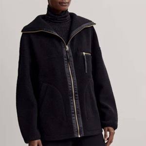 Veste Sherpa noire surdimensionnée à la mode avec poches zippées polaire douce et chaude pour temps froid - Product Image 6