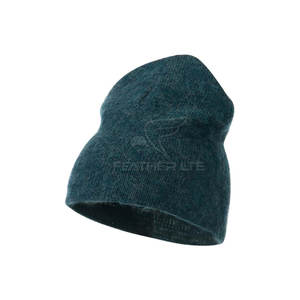 Gorro de mohair ligero y cálido de punto suave con aspecto moderno para días fríos para viajar - Product Image 1