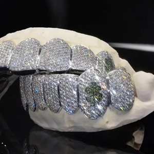 Hip Hop personalizado 925 dientes de plata Grillz Iced Out Moissanite diamante Grillz dientes joyería de plata mejor precio - Product Image 2