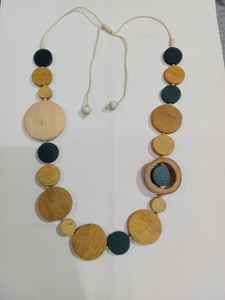 Collar de resina hecho a mano para mujer Patrón de forma de luna de moda Joyería de moda para boda y uso diario de la India - Product Image 4