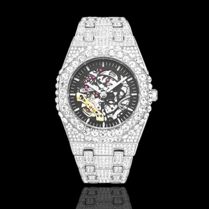 Reloj de Pulsera de Lujo para Hombre con Diamante Moissanite VVS, Esfera de Cristal y Construcción Premium para un Estilo Distintivo - Product Image 1