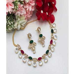 Radiant ชุดต่างหูสร้อยคอชุบทองดีไซน์ด้วยหิน CZ ชุดของขวัญการหมั้นงานแต่งงานแบบดั้งเดิมของผู้หญิง - Product Image 1