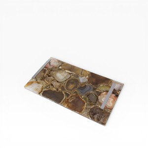 Bandeja Rectangular de Ágata Natural Neutra con Patrón de Cristal en Capas y Patas Minimalistas Doradas - Product Image 4