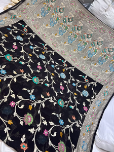Sari en Georgette Tassur Pur de Créateur, Artisanat Traditionnel Banarasi Tilfi Meena, Motifs Meenakari Multicolores, Séchage Rapide, Idéal pour les Fêtes et la Protection Solaire - Product Image 4