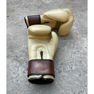 Gants de boxe en cuir PU personnalisés à prix Offre Spéciale bon marché pour l'entraînement fabriqués au Pakistan - Product Image 3