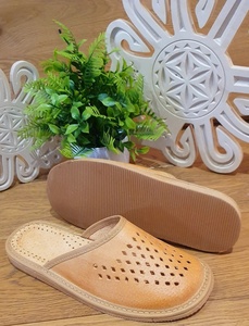 Handmade 100% Genuine Cow Leather Slippers for Men Fashion Style with Anti-Slip Sole Breathable Indoor House Slippers 2025 - Product Image 4