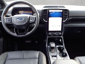 RANGER HYBRID 2025 D'OCCASION EN EXCELLENT ÉTAT, TRANSMISSION AUTOMATIQUE, 2.3 ECOBOOST PHEV PICKUP, PHARES LED, PRÊT À LA VENTE - Product Image 5
