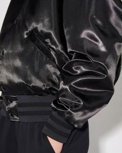 2025 chaqueta universitaria de béisbol de satén de alta calidad personalizada para hombre tela de punto a prueba de agua estilo callejero ligero para invierno - Product Image 3