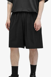 Pantalones cortos atléticos sólidos negros para hombre con cintura elástica, ligeros, transpirables, de secado rápido para deportes de gimnasio o trajes informales - Product Image 2