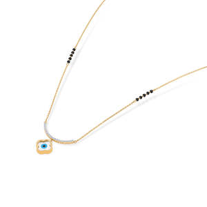 สร้อยคอจี้เพชรทรงโมเดิร์น Serene Gaze Gold Diamond สำหรับผู้หญิง - Product Image 3