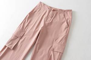 Pantalones cargo fáciles de lavar para mujer en el mejor diseño con logotipo personalizado Precio barato Material de alta calidad Pantalones cargo para mujer con bolsillos - Product Image 4