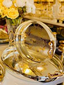 Ensemble de plateaux de service à chocolat en métal au design moderne fait à la main Plateaux de forme ovale de haute qualité pour les hôtels Fêtes Snacks Servant-4 plateaux - Product Image 5