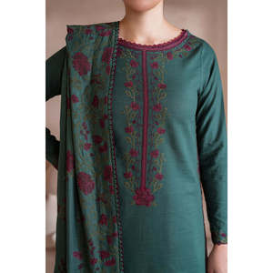 ชุดเสื้อปักลายธนัคผ้าซาติน3ชิ้นพร้อมผ้าคลุมไหล่และกางเกงรุ่น IZNIK-3PC หมายเลข BIC-4233 - Product Image 2